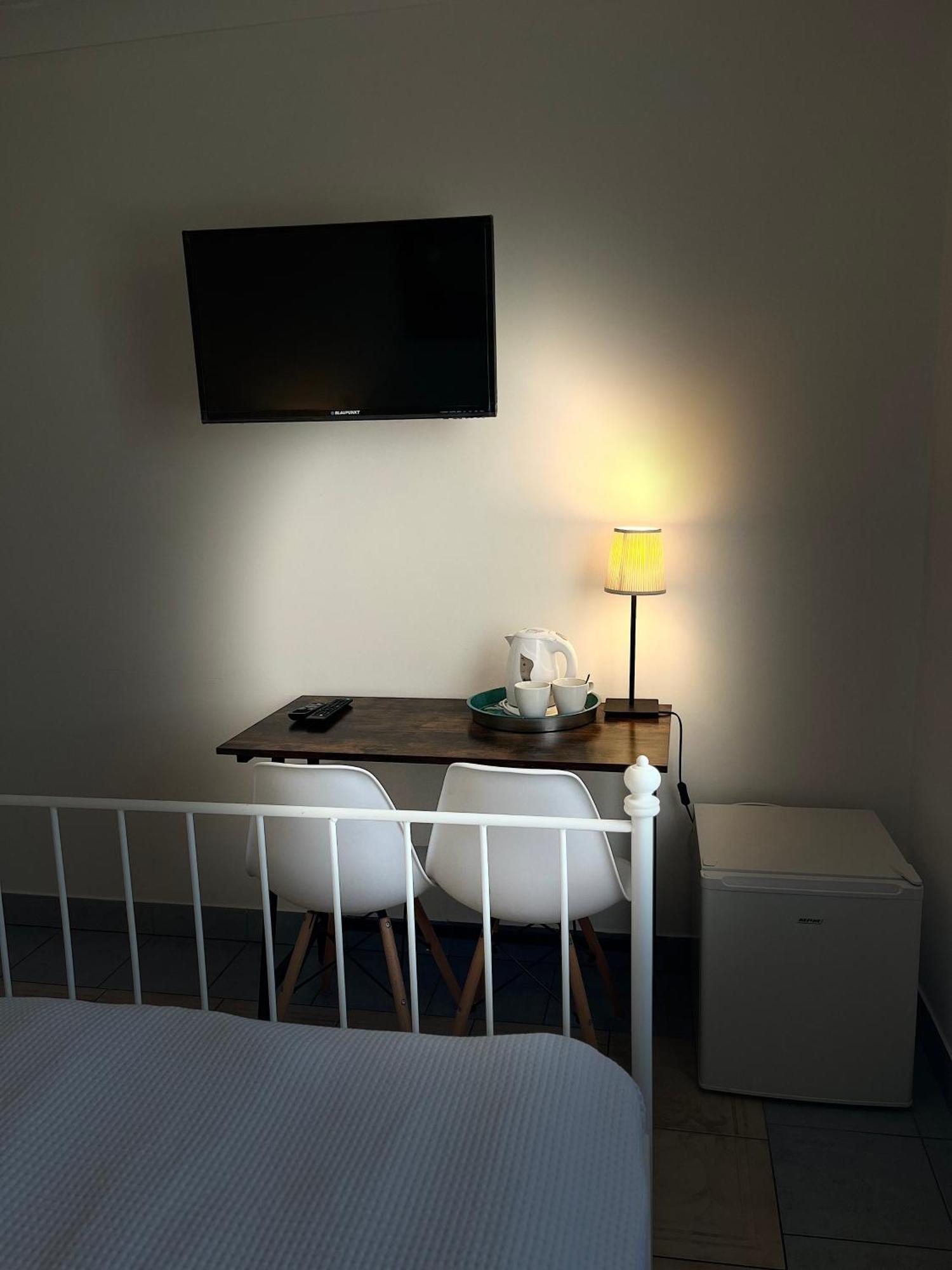 Pod Roza Economy Bed and Breakfast Łeba Εξωτερικό φωτογραφία